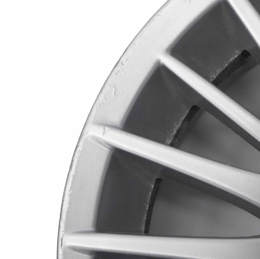 Cerchio AlluMini o Spinnespeiche 160 17" 8J ET:3 4 per BMW E90 E91 E92 con numero di parte 6765813 BMW E90 E91 E92 Cerchio AlluMini o Spinnespeiche 160 17" 8J ET:3 4 - SKU 6765813-2 - Numero di parte 6765813