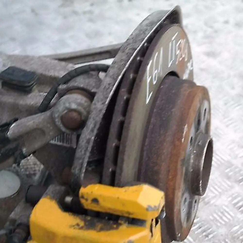 Zawieszenie zwrotnica lewy tył BMW E61 520d 163HP do o numerze 6765909 Zawieszenie zwrotnica lewy tył BMW E61 520d 163HP - SKU 6765909 - Numer Części 6765909