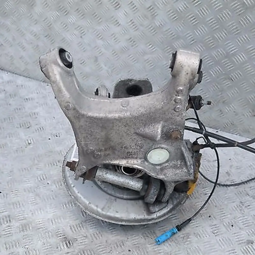 Zawieszenie zwrotnica lewy tył BMW E61 520d 163HP do o numerze 6765909 Zawieszenie zwrotnica lewy tył BMW E61 520d 163HP - SKU 6765909 - Numer Części 6765909