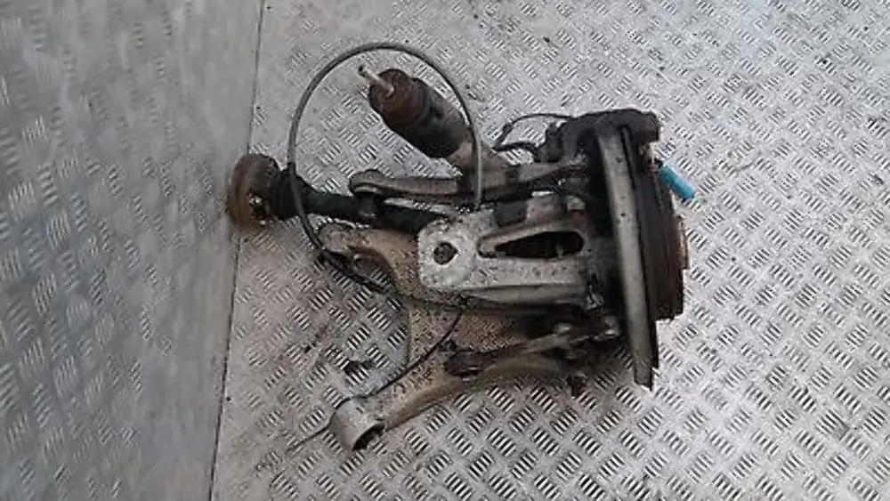 Arriere Gauche Amortisseur Pivotement pour BMW 5 E61 530d à propos du numéro de pièce 33526766587 BMW 5 E61 530d Arriere Gauche Amortisseur Pivotement - SKU 6766587-1 - Numéro de pièce 33526766587