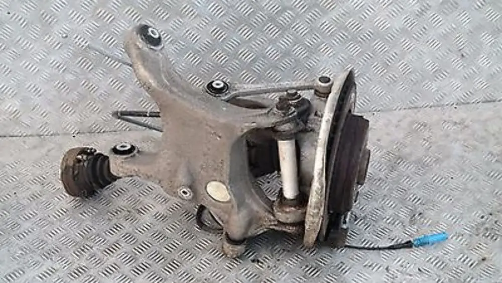 Posteriore Sinistra Molla Sospensioni Cuscinetto Perno per BMW E61 530d con numero di parte 33526766587 BMW E61 530d Posteriore Sinistra Molla Sospensioni Cuscinetto Perno - SKU 6766587-1 - Numero di parte 33526766587