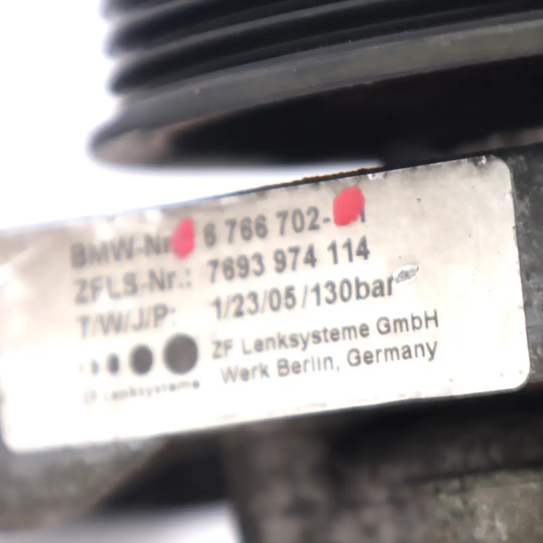 N62 Pompa Wspomagania Układu Kierowniczego do BMW X5 E53 Benzyna o numerze 6766702 BMW X5 E53 Benzyna N62 Pompa Wspomagania Układu Kierowniczego - SKU 6766702 - Numer Części 6766702