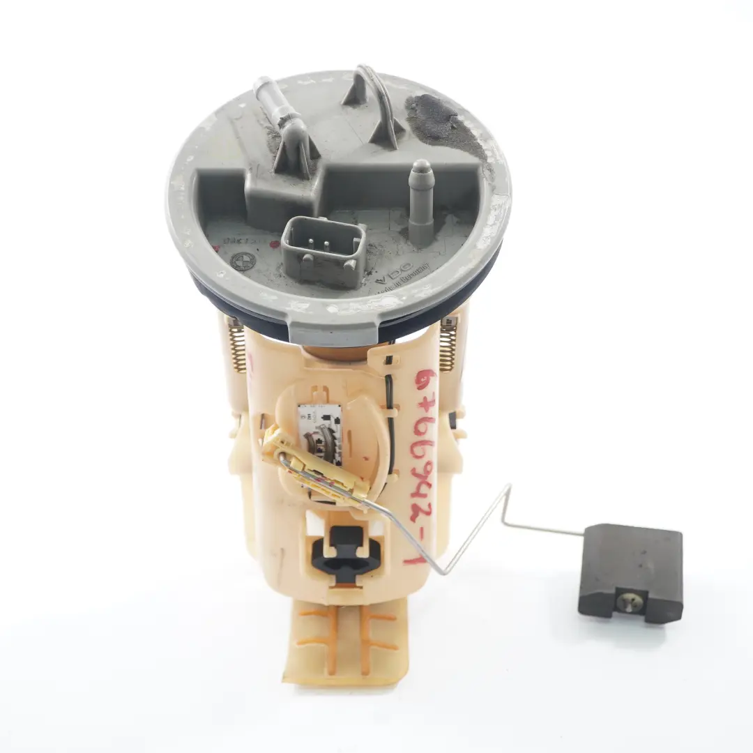 Motore benzina Pompa carburante destra Consegna mittente Unit 1183780 per BMW E46 con numero di parte 6766942 BMW E46 Motore benzina Pompa carburante destra Consegna mittente Unit 1183780 - SKU 6766942-1 - Numero di parte 6766942