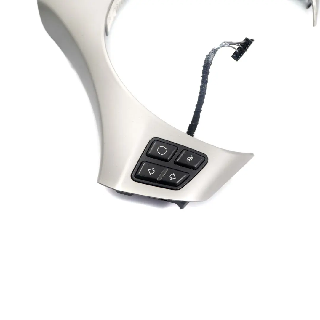 Abdeckung Lenkrad Multifunktion Silber für BMW 1 3 er E87 E90 mit Teilenummer 6767715 BMW 1 3 er E87 E90 Abdeckung Lenkrad Multifunktion Silber - SKU 6767715 - Teilenummer 6767715