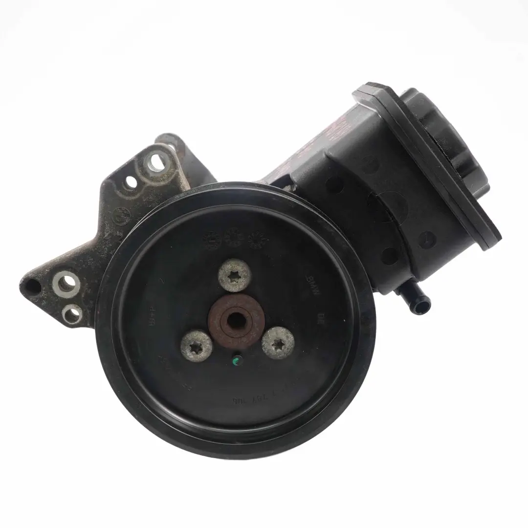 Pompe de Direction Assistee Diesel M57N2 pour BMW 3 Serie E90 E91 E92 E93 325d 330d à propos du numéro de pièce 6768169 BMW 3 Serie E90 E91 E92 E93 325d 330d Pompe de Direction Assistee Diesel M57N2 - SKU 6768169 - Numéro de pièce 6768169