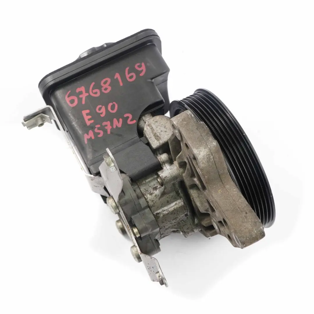 BMW 3 Reihe E90 E91 E92 E93 325d 330d Lenkhilfepumpe Diesel M57N2 - SKU 6768169 - Teilenummer 6768169