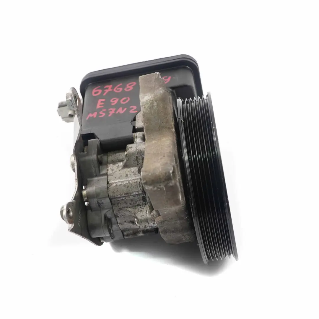 Reihe E90 E91 E92 E93 325d 330d Lenkhilfepumpe Diesel M57N2 für BMW 3 mit Teilenummer 6768169 BMW 3 Reihe E90 E91 E92 E93 325d 330d Lenkhilfepumpe Diesel M57N2 - SKU 6768169 - Teilenummer 6768169