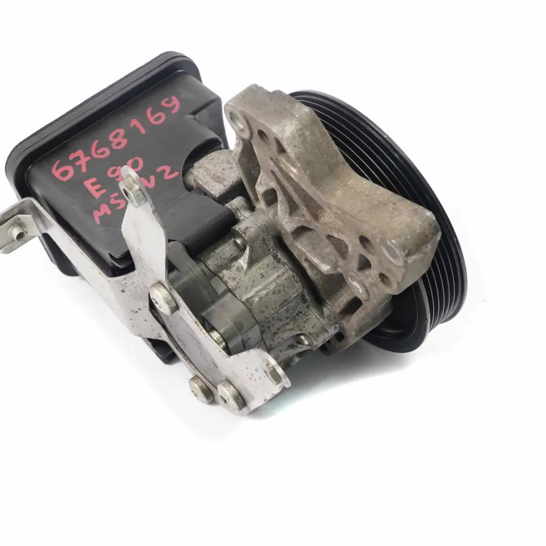 Reihe E90 E91 E92 E93 325d 330d Lenkhilfepumpe Diesel M57N2 für BMW 3 mit Teilenummer 6768169 BMW 3 Reihe E90 E91 E92 E93 325d 330d Lenkhilfepumpe Diesel M57N2 - SKU 6768169 - Teilenummer 6768169