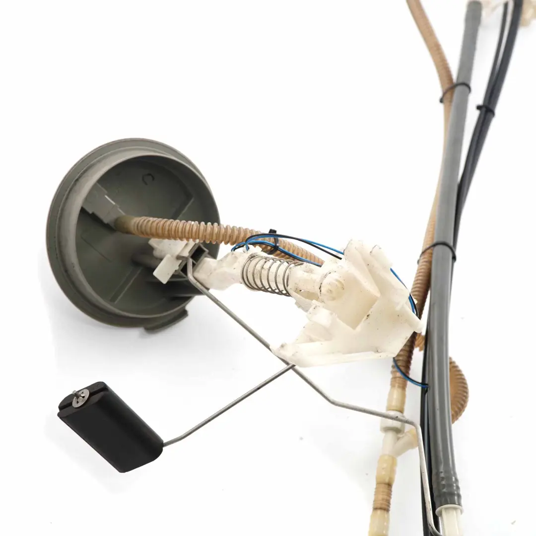 W17 Right Fuel Pump O/S Delivery Unit to Mini Cooper One D R50 with Part number 6768405 Mini Cooper One D R50 W17 Right Fuel Pump O/S Delivery Unit - SKU 6768405 - Part number 6768405