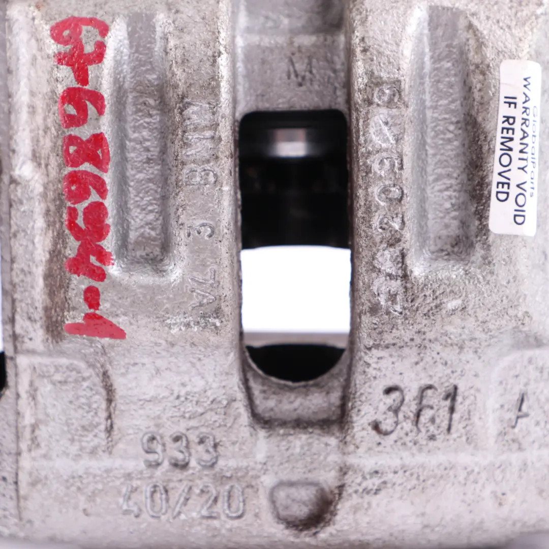 BMW 1 E81 E82 E87 E88 Carcasa de pinza de freno trasera derecha 933 40/20 - SKU 6768694-1 - Número de pieza 6768694