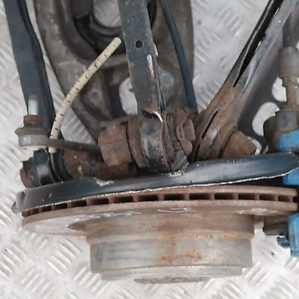 N52 218PS Set Bremsscheibe Bremssattelgehäuse links hinten für BMW 3 er E90 325i mit Teilenummer 6768698 BMW 3 er E90 325i N52 218PS Set Bremsscheibe Bremssattelgehäuse links hinten - SKU 6768697 - Teilenummer 6768698