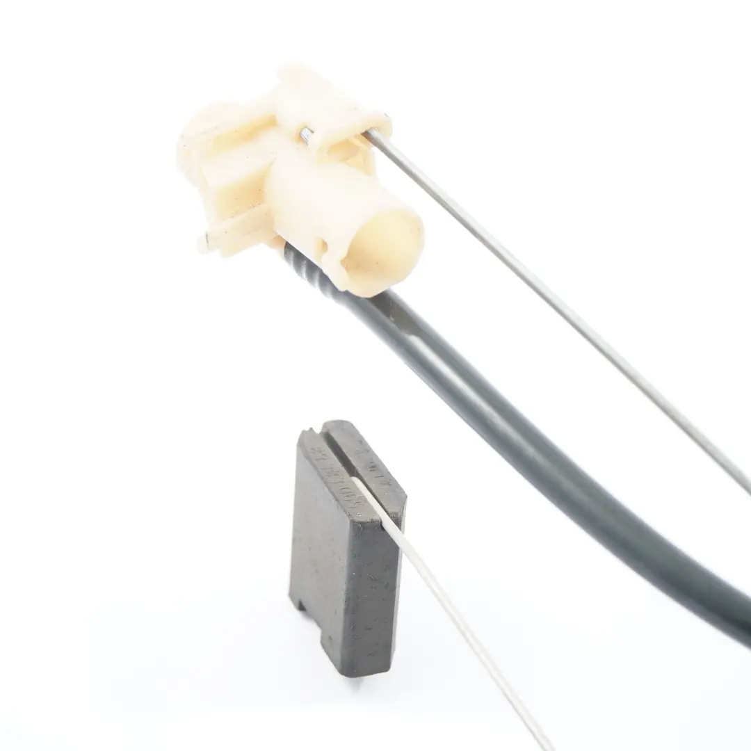 Capteur de carburant gauche Capteur de carburant essence pour BMW E46 à propos du numéro de pièce 6768788 BMW E46 Capteur de carburant gauche Capteur de carburant essence - SKU 6768788 - Numéro de pièce 6768788