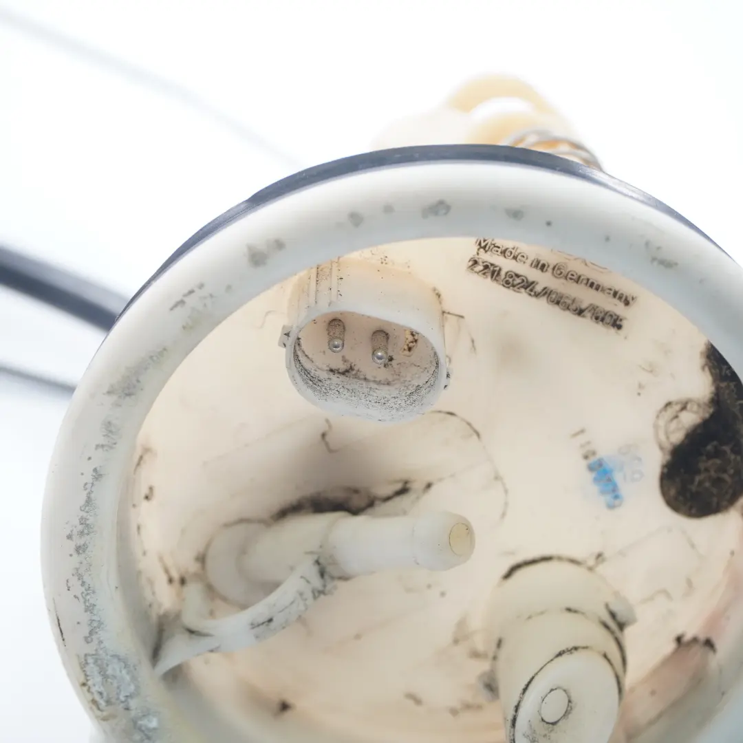 Sensor de Combustible Izquierda Sensor de Nivel Unidad para BMW E46 con número de pieza 6768788 BMW E46 Sensor de Combustible Izquierda Sensor de Nivel Unidad - SKU 6768788 - Número de pieza 6768788