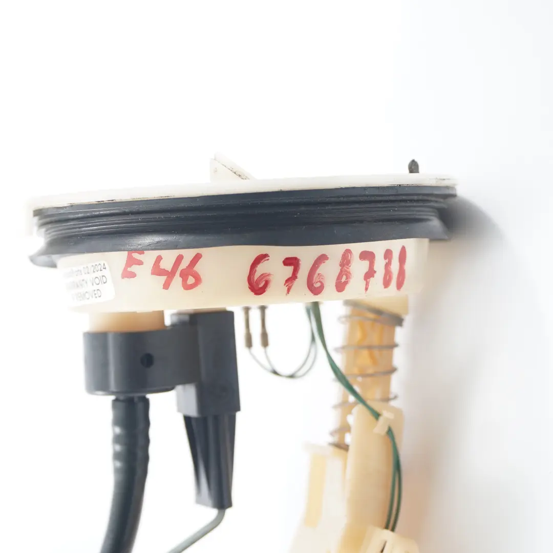 Pompa Paliwa Lewa Czujnik Poziomu Pływak Baku Paliwa Benzyna do BMW E46 o numerze 6768788 BMW E46 Pompa Paliwa Lewa Czujnik Poziomu Pływak Baku Paliwa Benzyna - SKU 6768788 - Numer Części 6768788