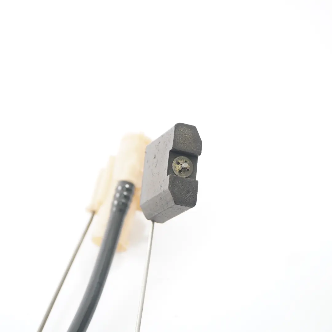 Capteur de carburant gauche Capteur de carburant essence pour BMW E46 à propos du numéro de pièce 6768788 BMW E46 Capteur de carburant gauche Capteur de carburant essence - SKU 6768788 - Numéro de pièce 6768788