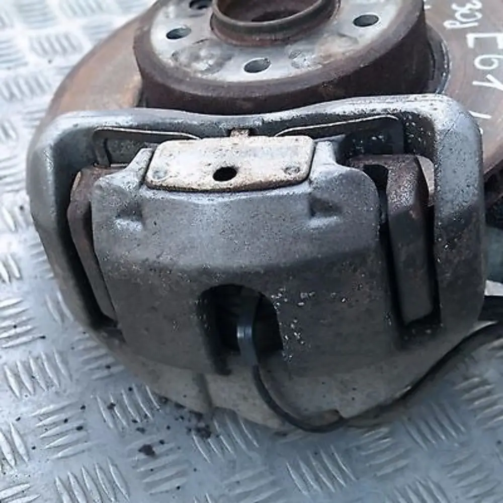 Amortyzator zwrotnica lewy przód BMW e61 530d do o numerze 31316768797 Amortyzator zwrotnica lewy przód BMW e61 530d - SKU 6768797 - Numer Części 31316768797