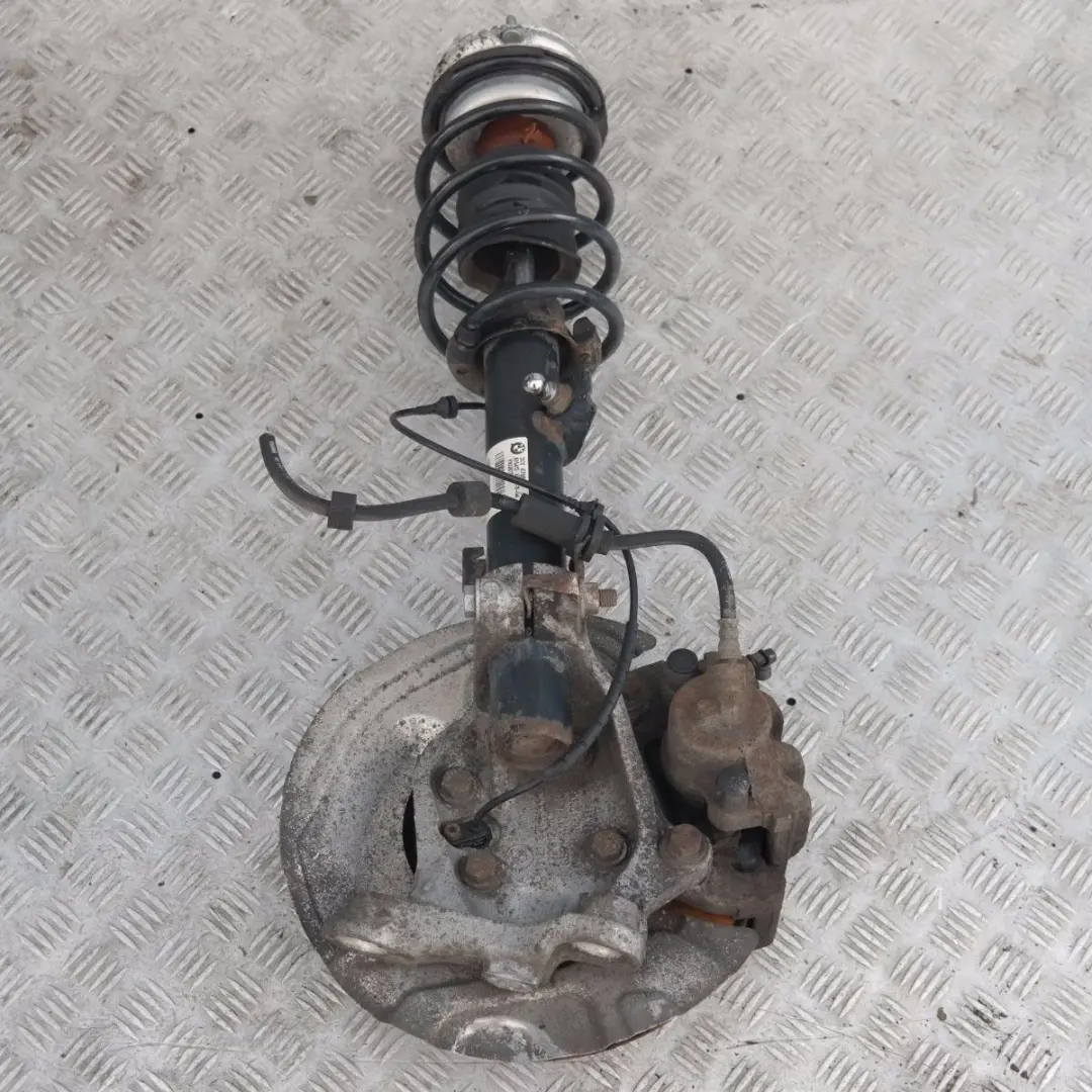 BMW E87 120i N46 Delantero Derecho Muelle Strut Freno Suspension Pierna Hub - SKU 6768916-3 - Número de pieza 6768916