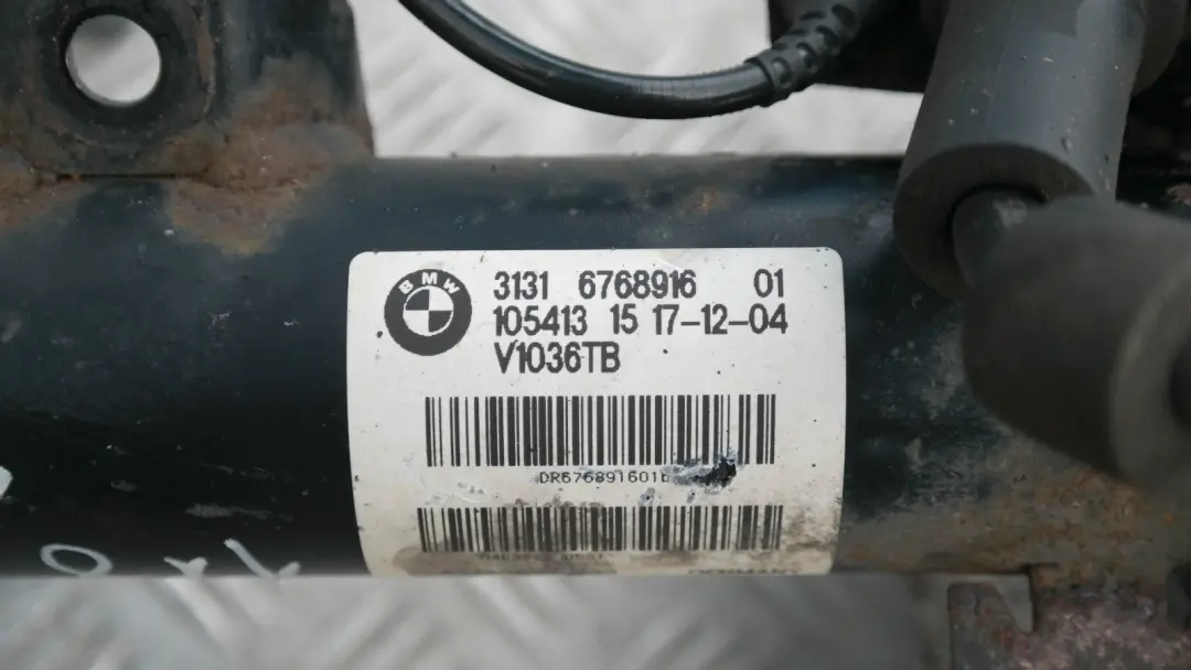 BMW E87 118i Pierna Delantera Derecha Muelle Strut Suspensión Cubo Eje Freno - SKU 6768916 - Número de pieza 31316768916