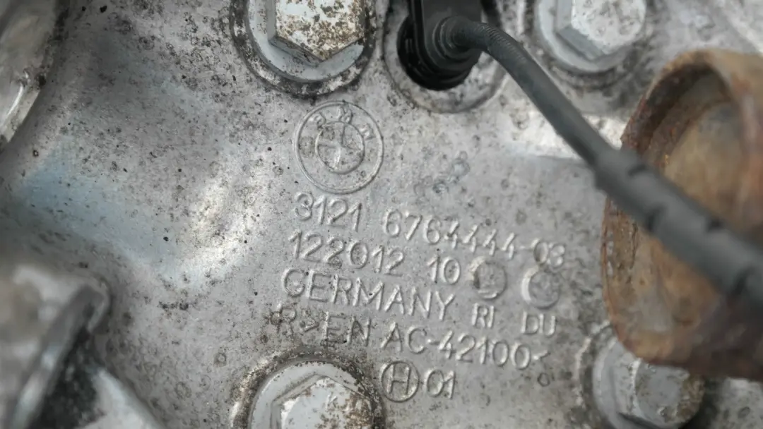 BMW E87 118i Molla Sospensioni Cuscinetto Perno Pinza Freno Anteriore Dx - SKU 6768916 - Numero di parte 31316768916