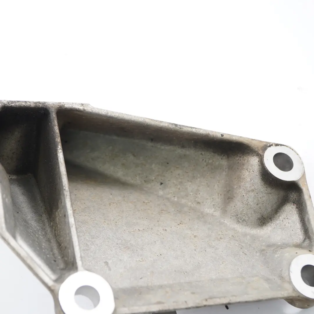 Support moteur BMW E65 730i N52 Support de montage gauche pour à propos du numéro de pièce 6768973 Support moteur BMW E65 730i N52 Support de montage gauche - SKU 6768973 - Numéro de pièce 6768973