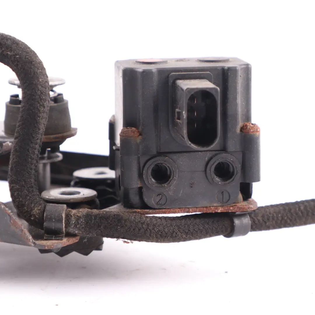 Kompresor powietrza zawieszenia do BMW E61 o numerze 6769082 BMW E61 Kompresor powietrza zawieszenia - SKU 6769082-3 - Numer Części 6769082