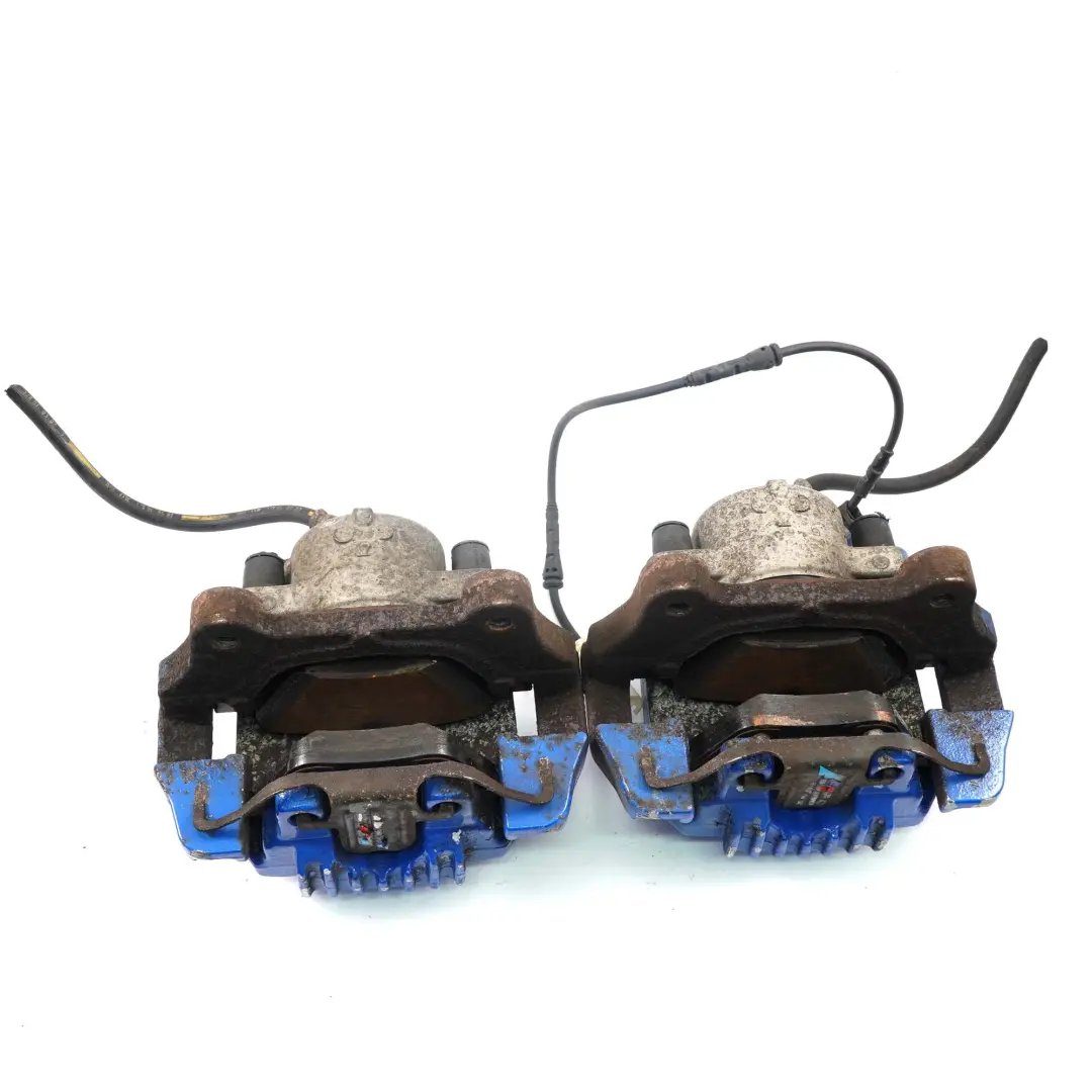 BMW E90 E92 Brake Caliper Front Left Right N/O/S Carrier Housing Set 57/24/330 - SKU 6769093/6769094 - Part number 6769093