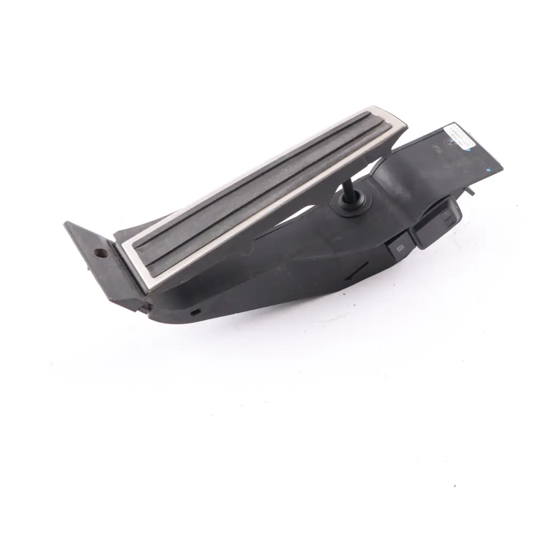 Throttle Pedal BMW E81 E87 E90 X3 E83 LCI Accelerator Module Automatic to with Part number 6769182 Throttle Pedal BMW E81 E87 E90 X3 E83 LCI Accelerator Module Automatic - SKU 6769182 - Part number 6769182