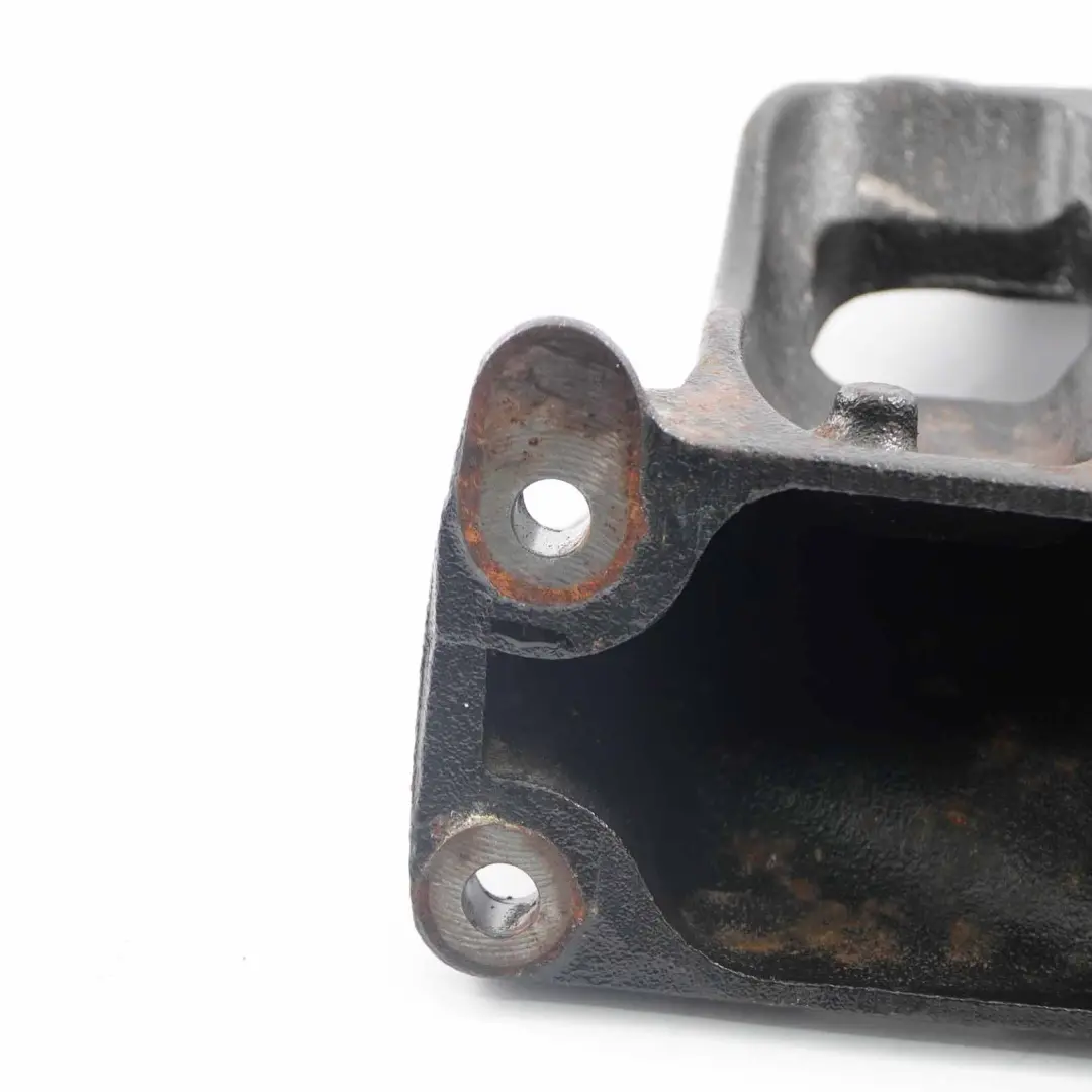 Supporto motore BMW E65 730d M57N2 Staffa Destra per con numero di parte 6769260 Supporto motore BMW E65 730d M57N2 Staffa Destra - SKU 6769260 - Numero di parte 6769260