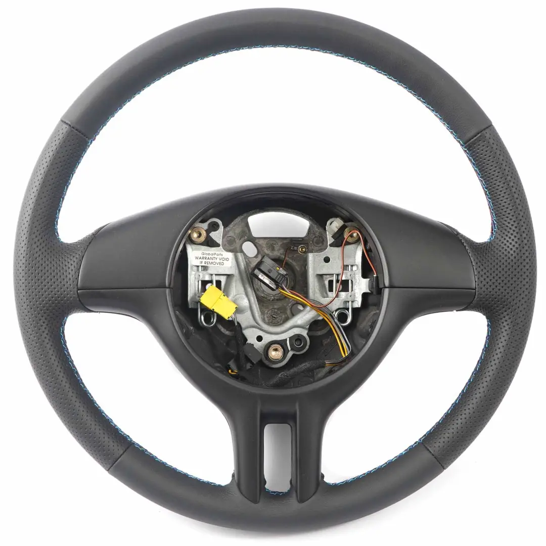 NUOVO Volante sportivo in pelle nera filettatura tricolore M per BMW E46 con numero di parte 6770416 BMW E46 NUOVO Volante sportivo in pelle nera filettatura tricolore M - SKU 6770416-1 - Numero di parte 6770416