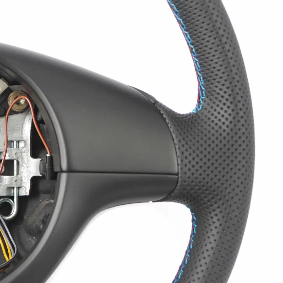 Leather Sport Steering Wheel 3 Spoke M-tricoloured Threads to BMW E46 NEW Black with Part number 6770416 BMW E46 NEW Black Leather Sport Steering Wheel 3 Spoke M-tricoloured Threads - SKU 6770416-1 - Part number 6770416