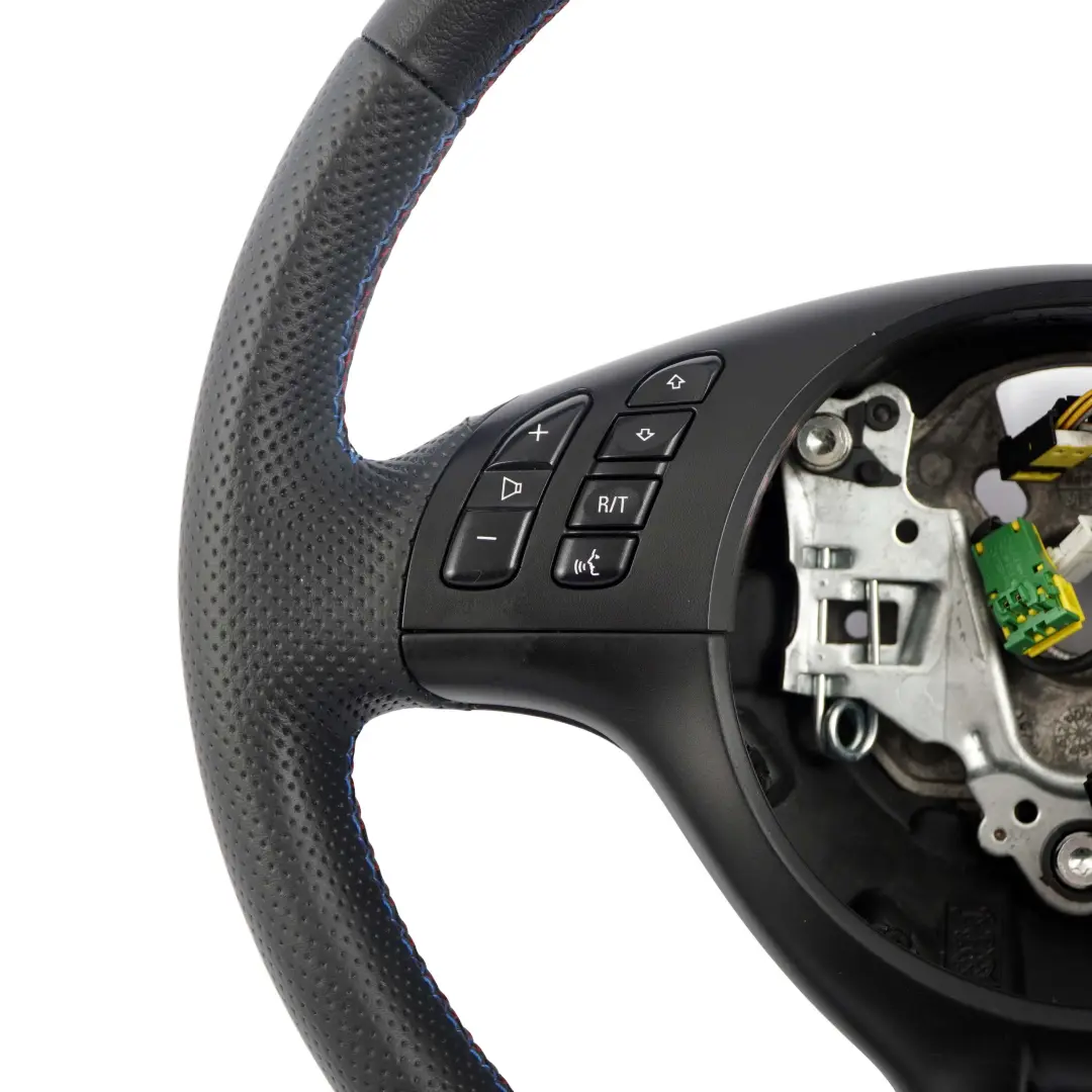 Leather Sport Steering Wheel 3 Spoke M-tricoloured threads to BMW E46 NEW Black with Part number 6770417 BMW E46 NEW Black Leather Sport Steering Wheel 3 Spoke M-tricoloured threads - SKU 6770417-1 - Part number 6770417