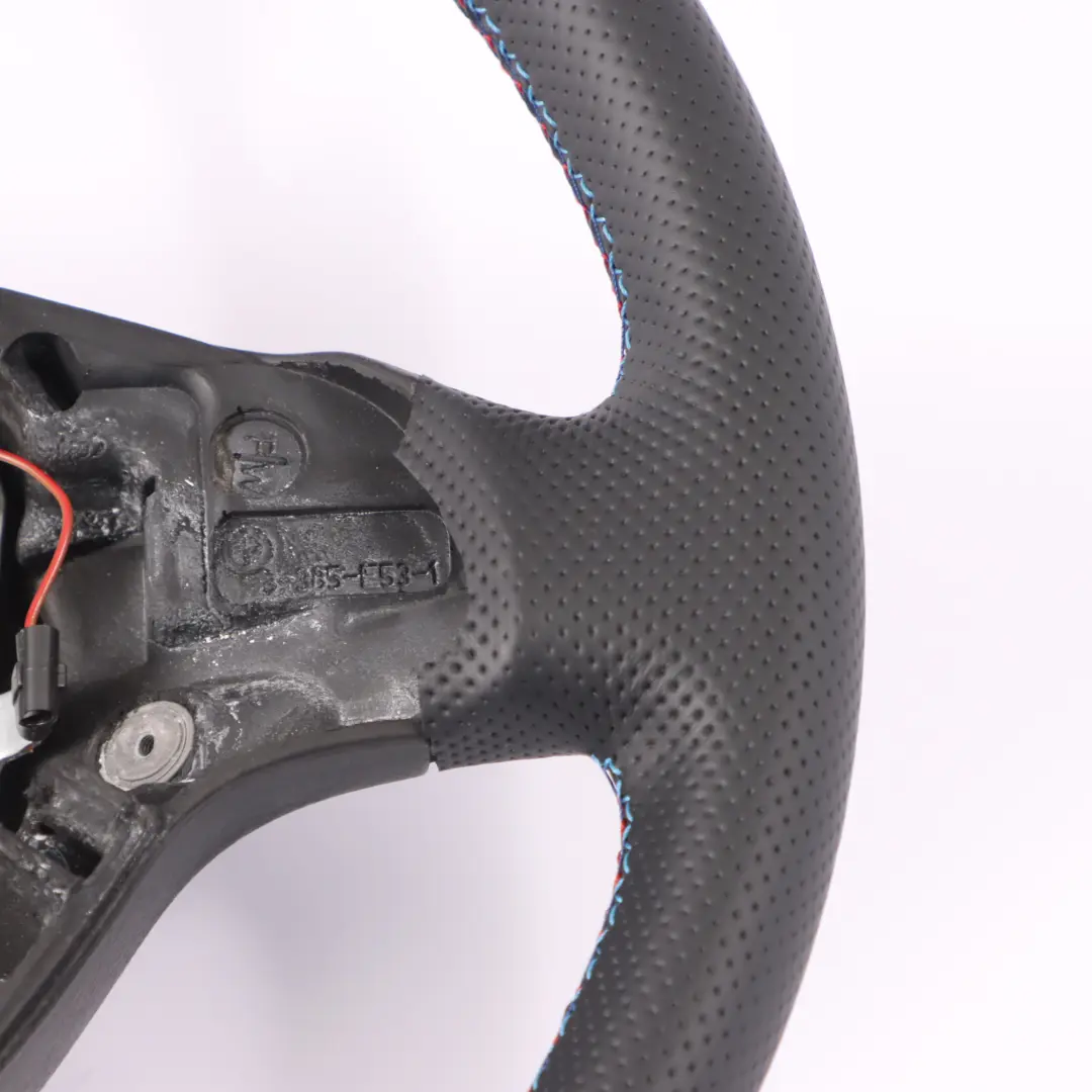 NOUVEAU Cuir Noir Volant sport en cuir noir 3 branches M-tricoloured pour BMW X5 E53 à propos du numéro de pièce 6770423 BMW X5 E53 NOUVEAU Cuir Noir Volant sport en cuir noir 3 branches M-tricoloured - SKU 6770423-2 - Numéro de pièce 6770423