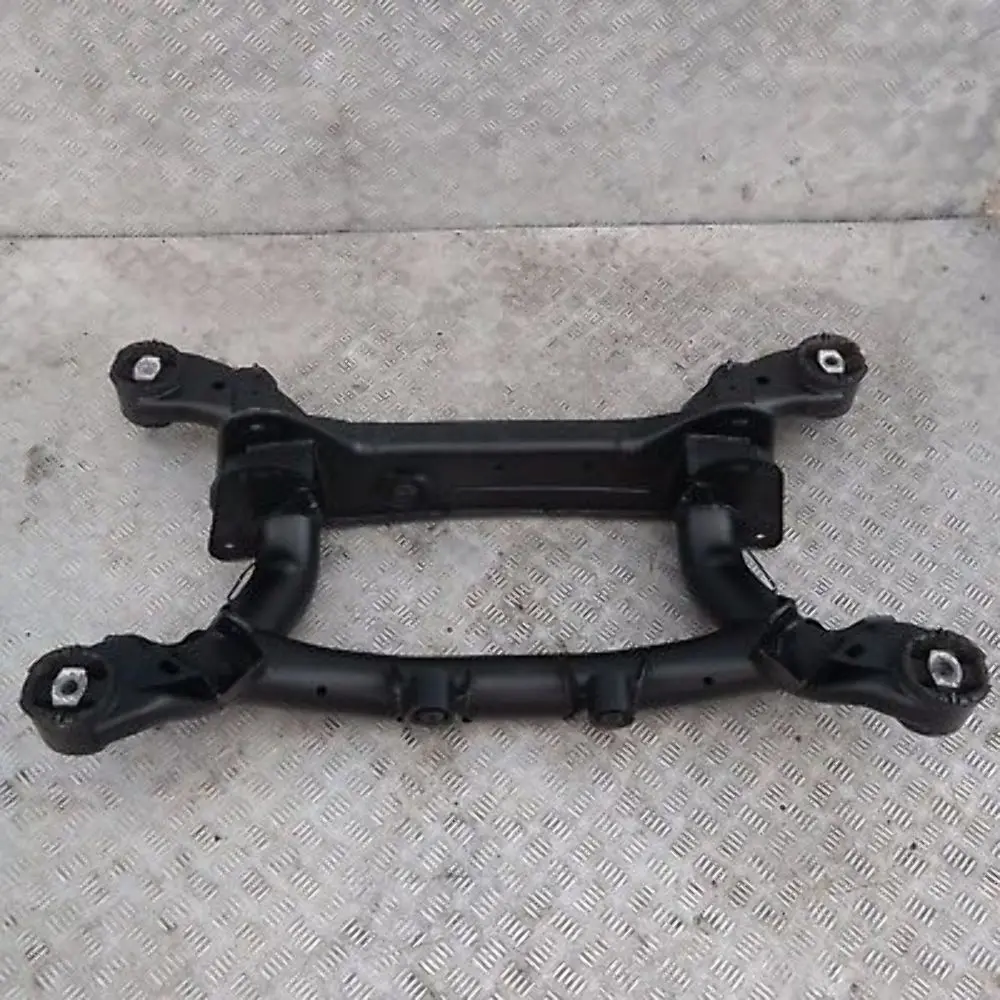 Assale posteriore Portante Subframe Ceadle Subframe per BMW X5 E53 con numero di parte 6770459 BMW X5 E53 Assale posteriore Portante Subframe Ceadle Subframe - SKU 6770459 - Numero di parte 6770459
