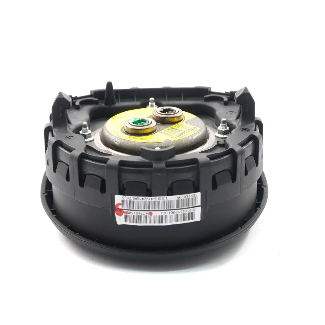 Pakiet Poduszka Powietrzna Airbag Kierowcy do BMW E81 E87 E90 M Sport o numerze 6770515 BMW E81 E87 E90 M Sport Pakiet Poduszka Powietrzna Airbag Kierowcy - SKU 6770515-9 - Numer Części 6770515