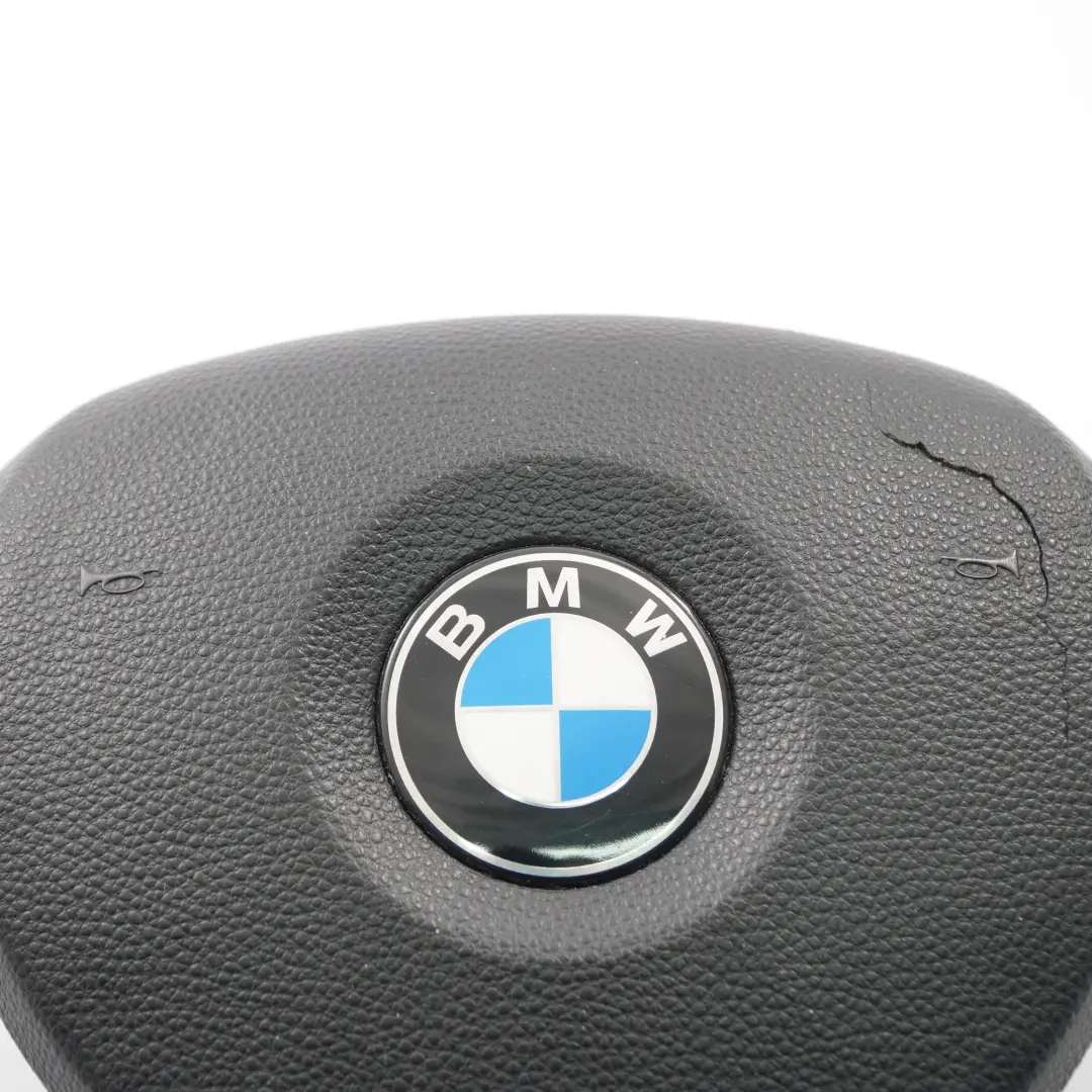 Pakiet Poduszka Powietrzna Airbag Kierowcy do BMW E81 E87 E90 M o numerze 6770516 BMW E81 E87 E90 M Pakiet Poduszka Powietrzna Airbag Kierowcy - SKU 6770516-3 - Numer Części 6770516