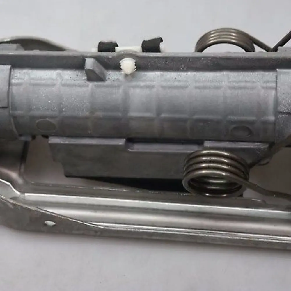 Manually Adjustable Steering Column 4 Pins Lock to BMW 1 Series E87 with Part number 6770714 BMW 1 Series E87 Manually Adjustable Steering Column 4 Pins Lock - SKU 6770714 - Part number 6770714