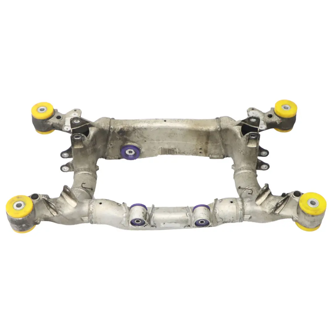 Supporto assale posteriore Sottotelaio Cull Sospensione Supporto per BMW E61 con numero di parte 6770827 BMW E61 Supporto assale posteriore Sottotelaio Cull Sospensione Supporto - SKU 6770827-1 - Numero di parte 6770827