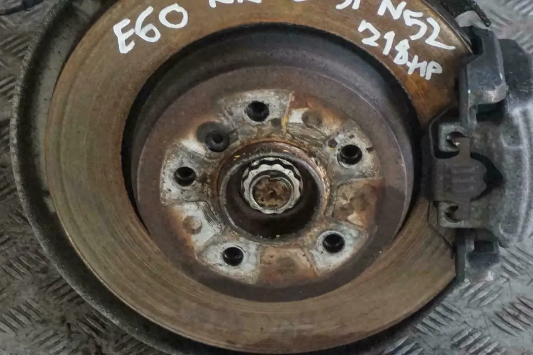 N52 Rear Left N/S Hub Leg Carrier Brake Disc Caliper to BMW 5 Series E60 525i with Part number 6770905 BMW 5 Series E60 525i N52 Rear Left N/S Hub Leg Carrier Brake Disc Caliper - SKU 6770905-10 - Part number 6770905