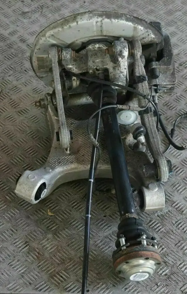 N52 Trasero Derecho Cubo Pierna Portador Pinza De Disco De Freno para BMW E60 525i con número de pieza 6770906 BMW E60 525i N52 Trasero Derecho Cubo Pierna Portador Pinza De Disco De Freno - SKU 6770906-10 - Número de pieza 6770906