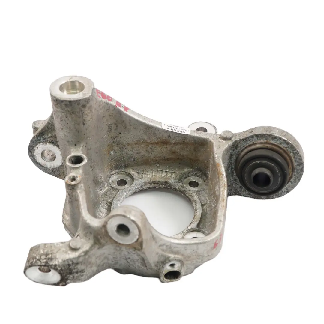BMW E60 Zwrotnica Prawa Wspornik Prawy Tył - SKU 6770906-8 - Numer Części 6770906
