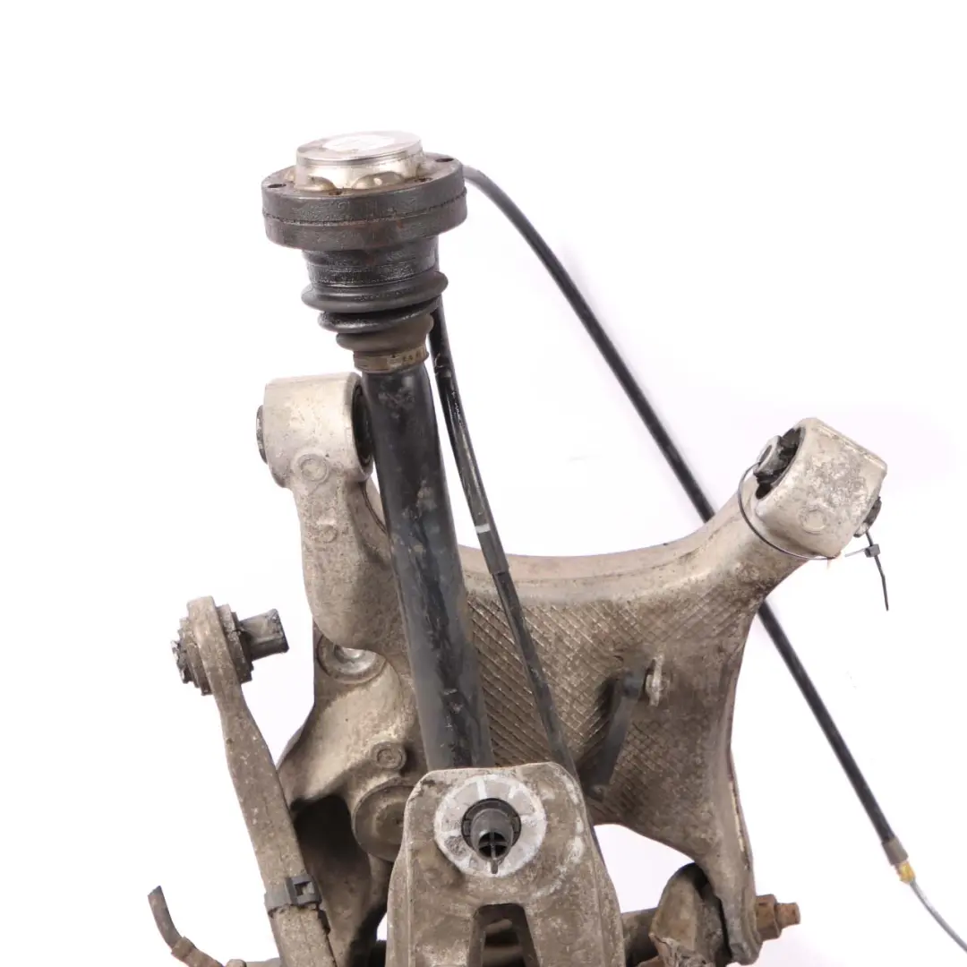 M57N posteriore destra albero uscita sospensione gamba portaruota per BMW E61 525d con numero di parte 6770924 BMW E61 525d M57N posteriore destra albero uscita sospensione gamba portaruota - SKU 6770924-4 - Numero di parte 6770924