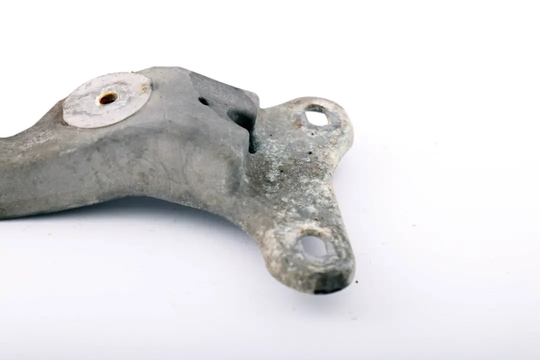 Getriebeträger für BMW E81 E87 E88 E82 E84 E90 E91 E92 E93 LCI mit Teilenummer 6771064 BMW E81 E87 E88 E82 E84 E90 E91 E92 E93 LCI Getriebeträger - SKU 6771064 - Teilenummer 6771064