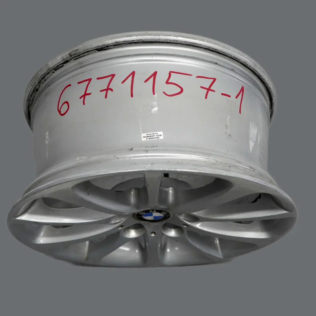 Silber Hinten Alufelge Alu Felge 17" 8J Sternspeiche 200 für BMW Z4 E85 mit Teilenummer 6771157 BMW Z4 E85 Silber Hinten Alufelge Alu Felge 17" 8J Sternspeiche 200 - SKU 6771157-1 - Teilenummer 6771157