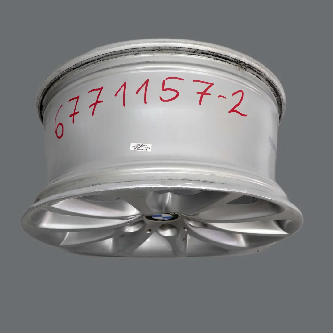 Silber Hinten Alufelge Alu Felge 18" 8,5J M Doppelspeiche 135 für BMW E46 Z4 E85 mit Teilenummer 6771157 BMW E46 Z4 E85 Silber Hinten Alufelge Alu Felge 18" 8,5J M Doppelspeiche 135 - SKU 6771157-2 - Teilenummer 6771157