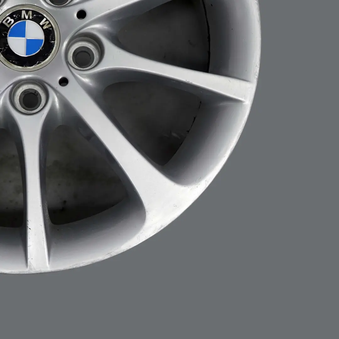 Silber Hinten Alufelge Alu Felge 18" 8,5J M Doppelspeiche 135 für BMW E46 Z4 E85 mit Teilenummer 6771157 BMW E46 Z4 E85 Silber Hinten Alufelge Alu Felge 18" 8,5J M Doppelspeiche 135 - SKU 6771157-2 - Teilenummer 6771157