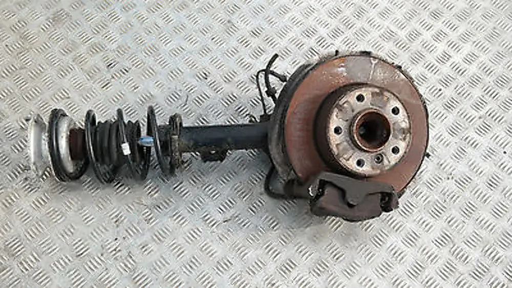 BMW E87 LCI 116i Delantero Derecho Muelle Strut Freno Eje Suspensión - SKU 6771554-4 - Número de pieza 31316771554