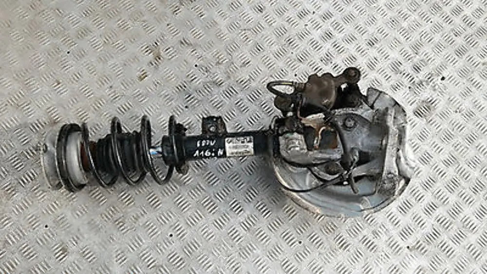 Front Right O/S Spring Strut Brake Suspension Axle für BMW 1 Series 4 E87N LCi 116i mit Teilenummer 31316771554 BMW 1 Series 4 E87N LCi 116i Front Right O/S Spring Strut Brake Suspension Axle - SKU 6771554-4 - Teilenummer 31316771554