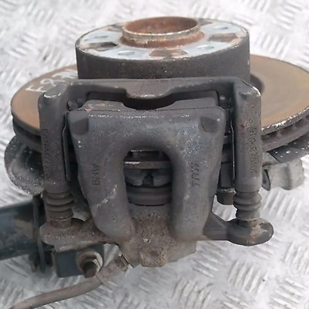 N43 Delantero Derecho Muelle Strut Freno Suspensión Eje para BMW E87 LCi 118i con número de pieza 6771554 BMW E87 LCi 118i N43 Delantero Derecho Muelle Strut Freno Suspensión Eje - SKU 6771554-5 - Número de pieza 6771554