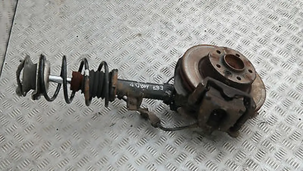 N47 Delantero Derecho Muelle Strut Freno Suspensión Eje para BMW E87N 118d con número de pieza 31316771554 BMW E87N 118d N47 Delantero Derecho Muelle Strut Freno Suspensión Eje - SKU 6771554-6 - Número de pieza 31316771554