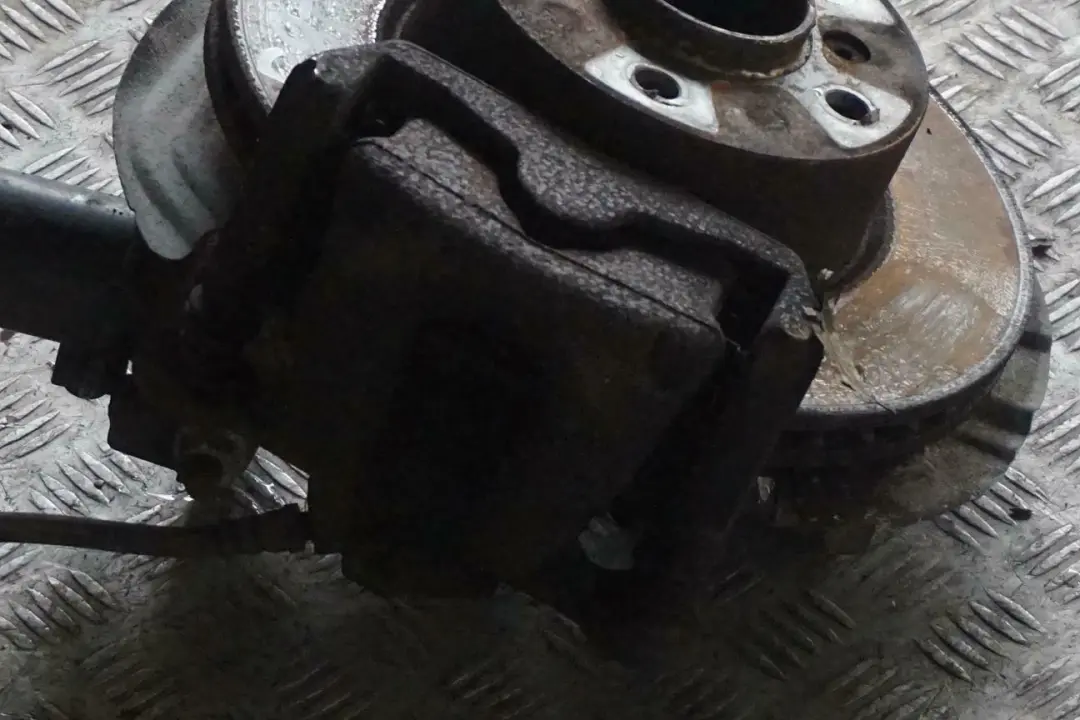 BMW E87 118d M47N2 Sport Delantero Derecho Muelle Strut Freno Suspension Pata - SKU 6771558-3 - Número de pieza 6771558